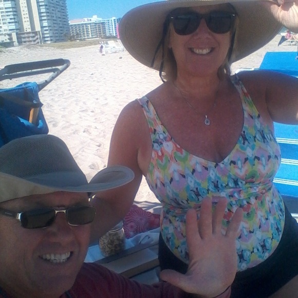 Meet your Posher, Stephanie - Picture 3 of 7